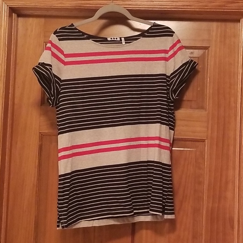 Cute rolled sleeve striped tee